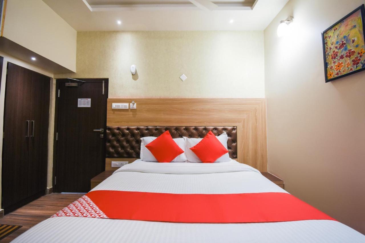 Oyo 64260 Hotel Rajnandini Habra Exterior photo