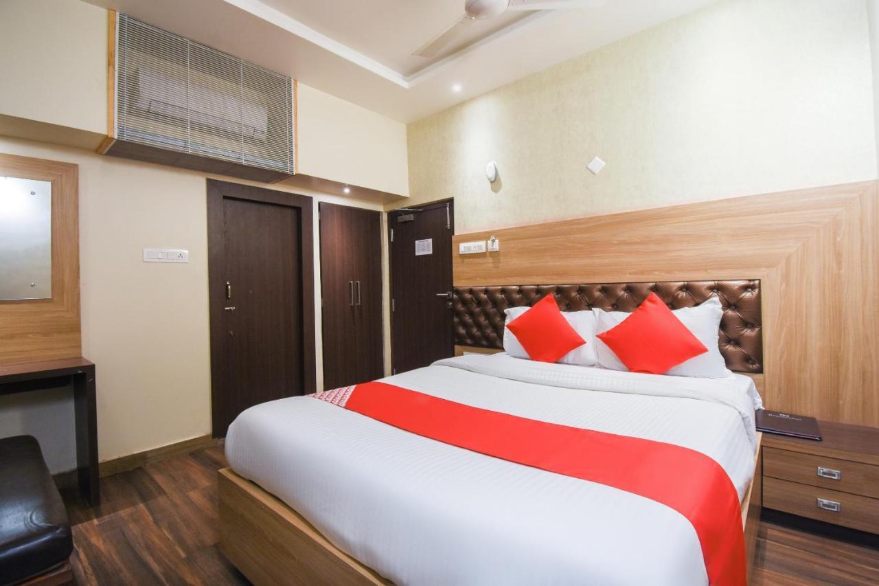 Oyo 64260 Hotel Rajnandini Habra Exterior photo